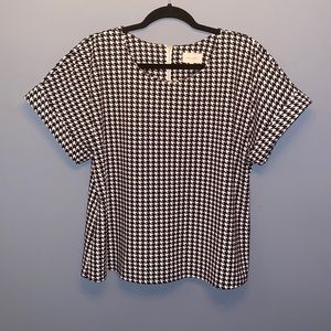 Black and white Houndstooth boxy top